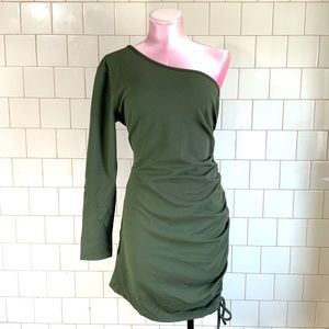 New! One shoulder long sleeved ruched side mini:))